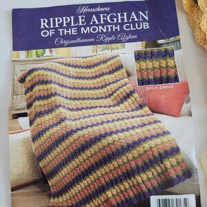 Herrschners Chrysanthemum Ripple Afghan Crochet Kit